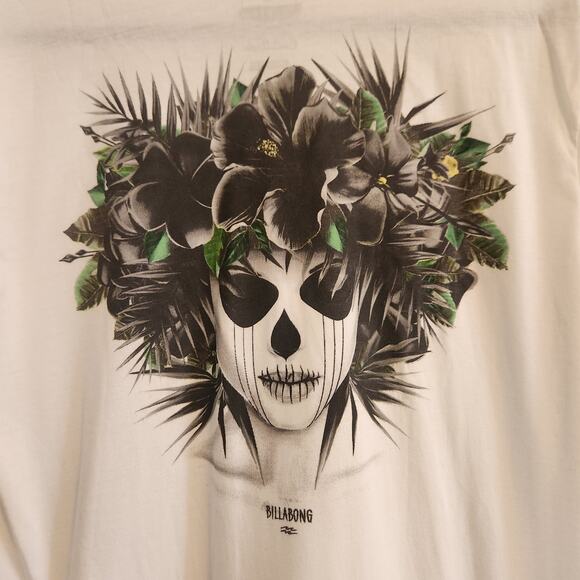 Billabong Men's Size X-Small Black/White Flower Crown Skull T-shirt New - Picture 5 of 5